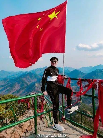 我很想减肥，但是总是坚持不了多久就又想暴饮暴食，我到底该怎么办啊？