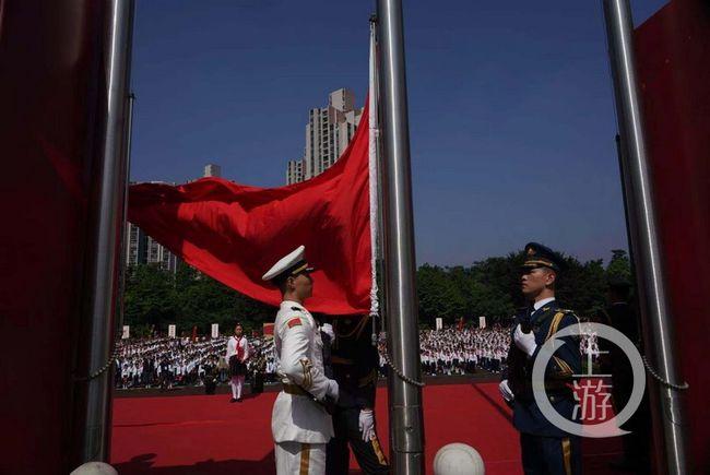 真相了!扬科维奇不用归化,马德兴指出原因:足协要审核国足名单