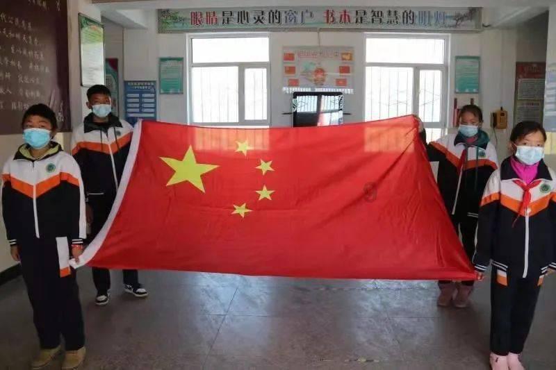 逃离幻想金字塔