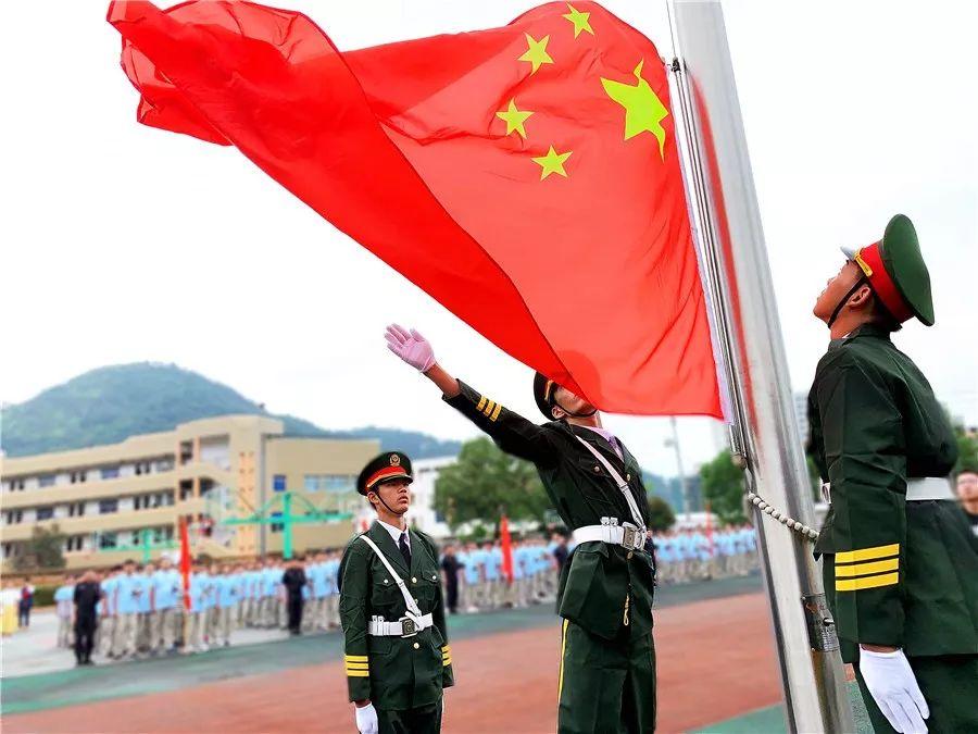 救援可爱少女
