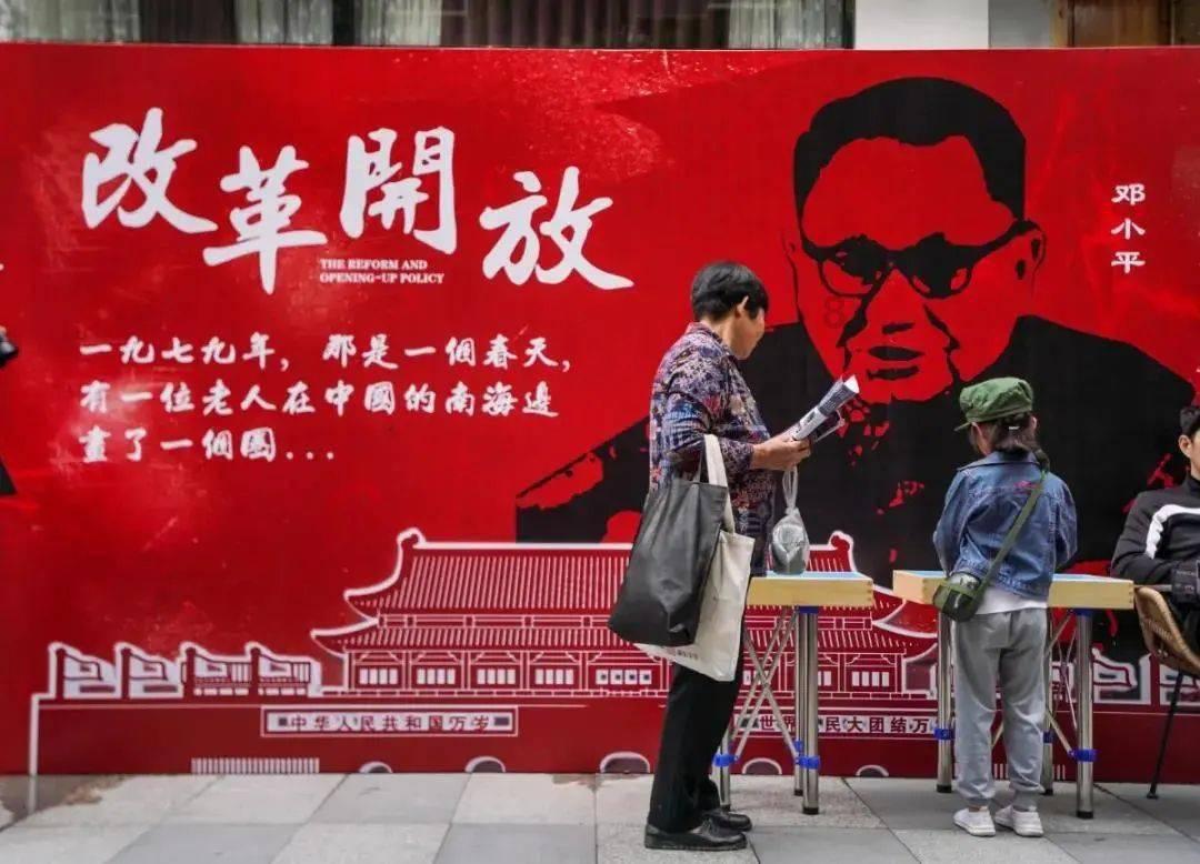 张家妍为何选择内斗而不跳槽？解开《新闻女王》中排挤之谜！