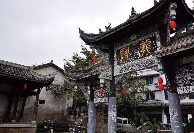 荆棘王座